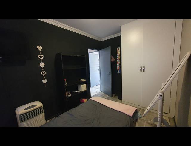 2 BEDROOM SECTIONAL TITLE FOR SALE IN SOUTH CREST